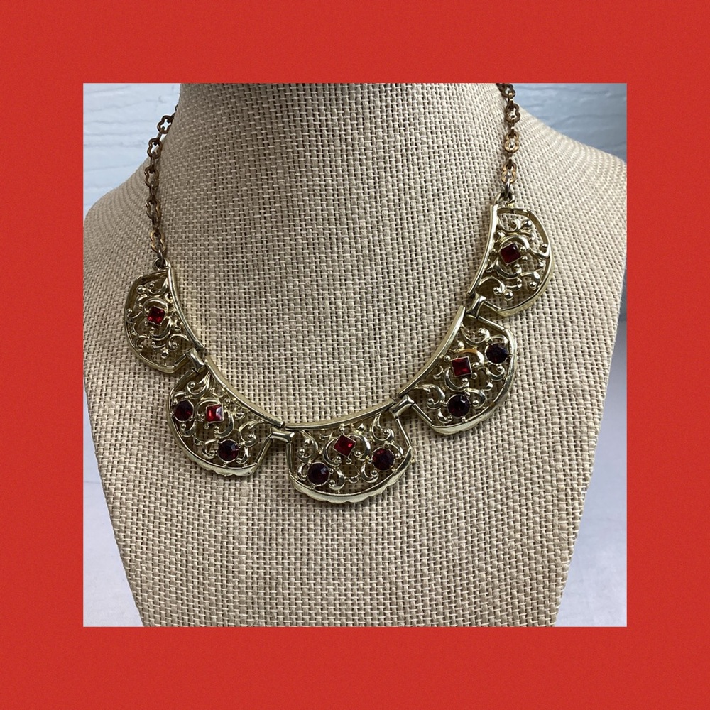 Elegant Gold And Red Necklace - image 1